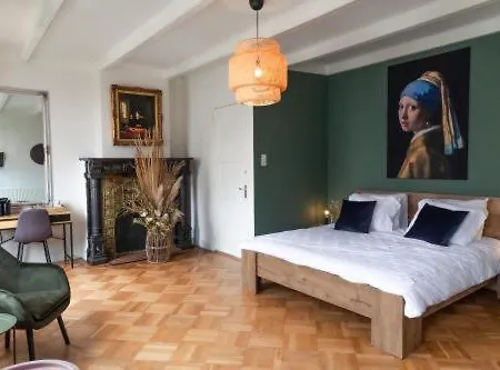 Huis Te Zaanen 3*